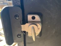 latch IMG_4931.jpg